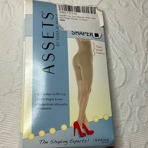 SPANX Assets High-Waist Mid Thigh Shaper in Nude. NWT. Size 2